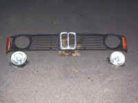 singleheadlightkit_1.jpg (106041 bytes)